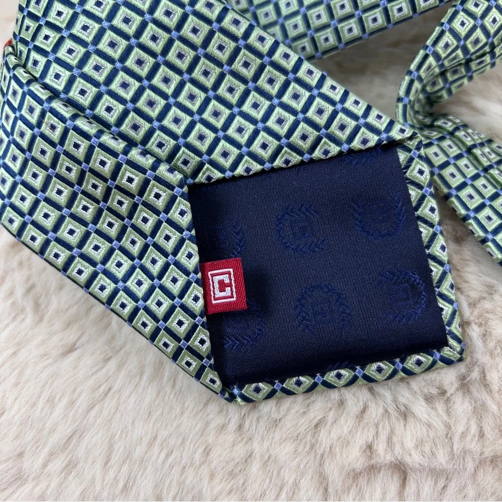 Chaps Black and Green Classic Tie with Geometric‎ Pattern